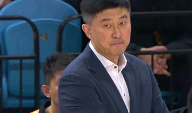 乐鱼体育app-广东队输给辽宁16分！球迷：杜锋应向杨鸣学习，主动辞职