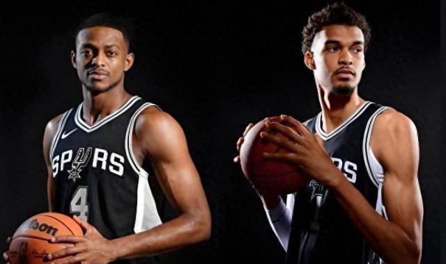 守得云开见月明！这二人跟随球队沉浮5年不离不弃，如今彻底崛起