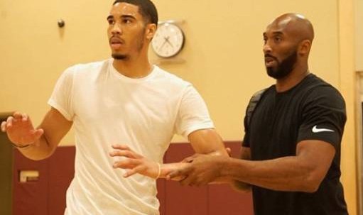 塔图姆：科比去世后有人试图诋毁他的职业生涯 这种行为是懦弱的